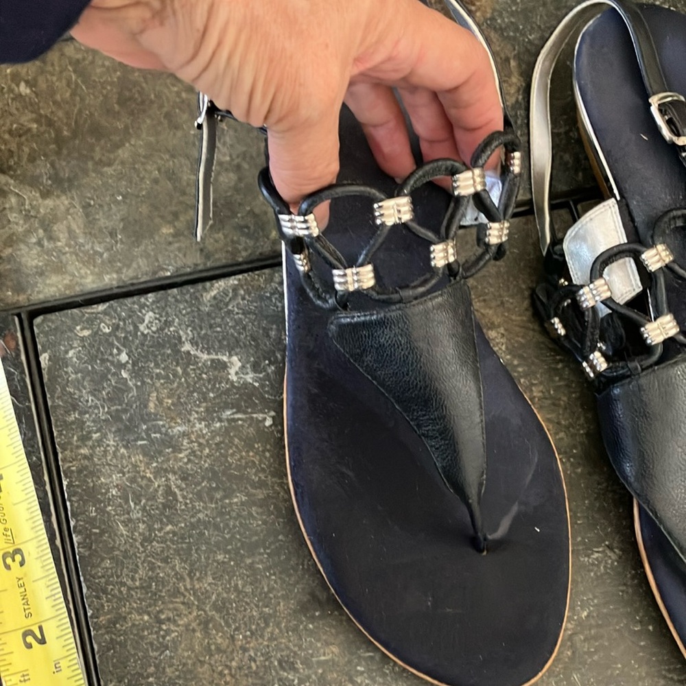 Onex Dark Navy Sandals leather with back‎ strap size 9 USED